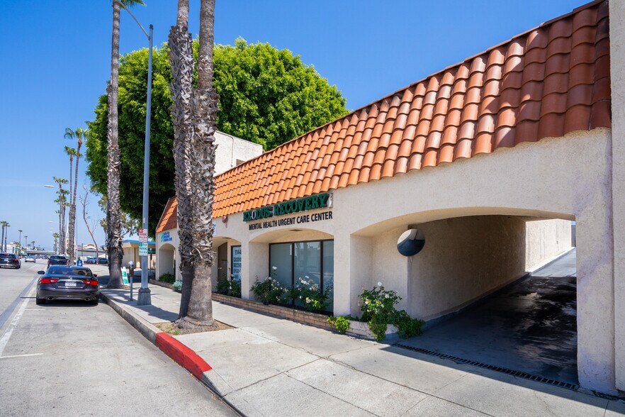 More Photos Of 11444 Washington Blvd, Culver City Medical For Sale
