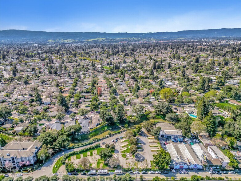 More Photos Of 1893 Woodland Ave, East Palo Alto Land For Sale