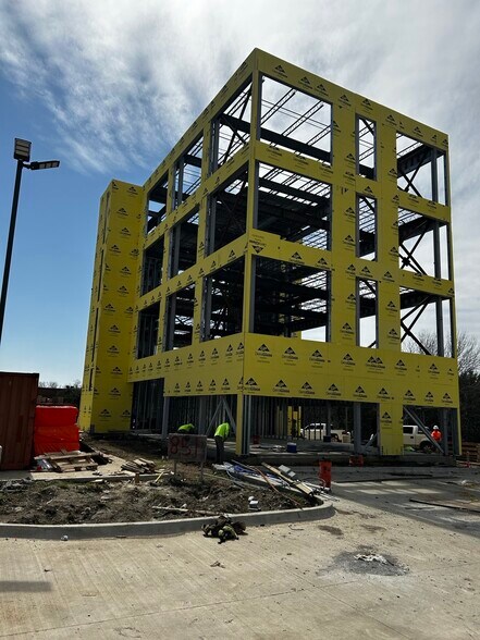 More Photos Of 851 N Central, McKinney Medical For Sale