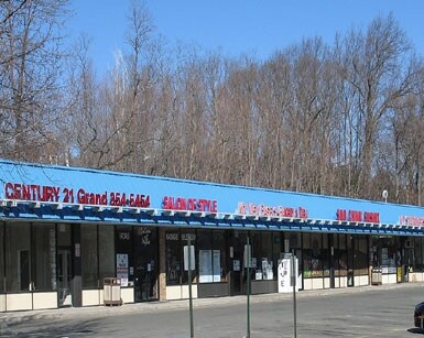 More Photos Of 14 Thiells-Mt. Ivy Rd, Pomona Freestanding For Lease