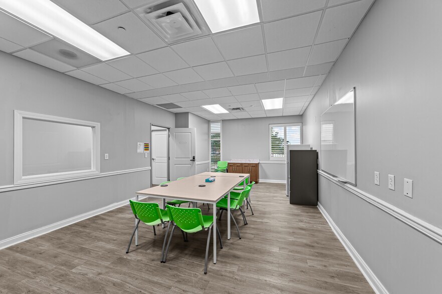 More Photos Of 4561 Heritage Trace Pky, Keller Medical For Sale