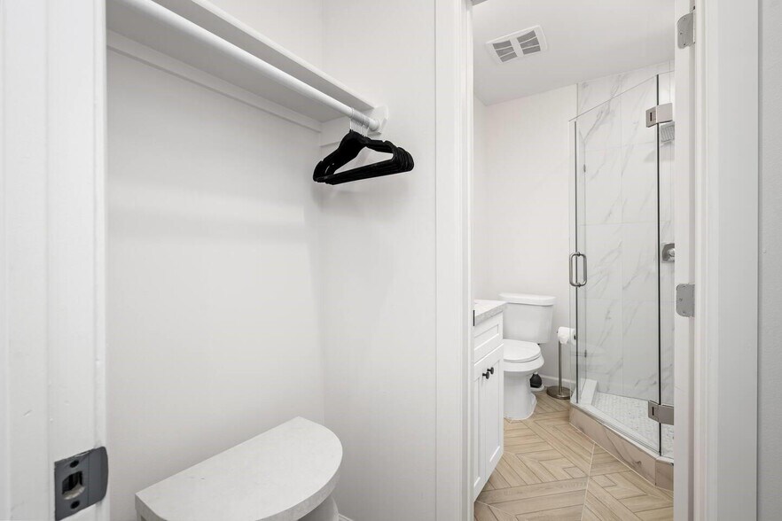 More Photos Of , Houston Multifamily For Sale