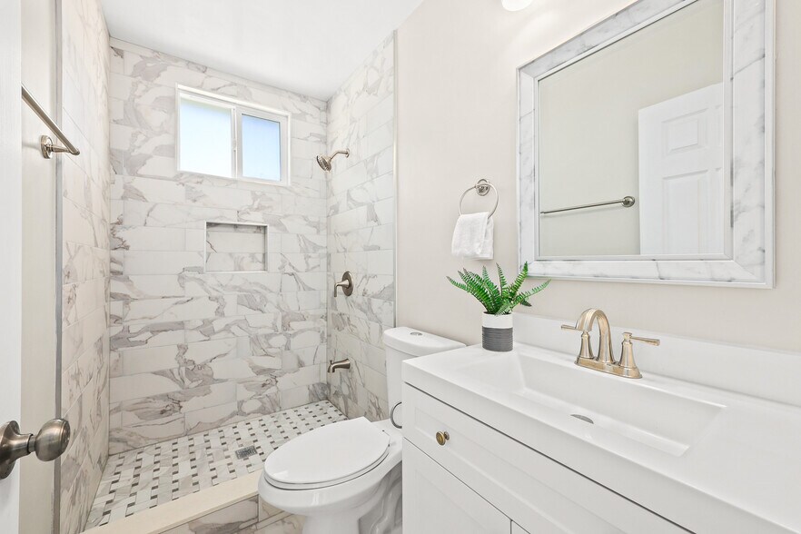 More Photos Of 1227 E Grovecenter St, West Covina Specialty For Sale