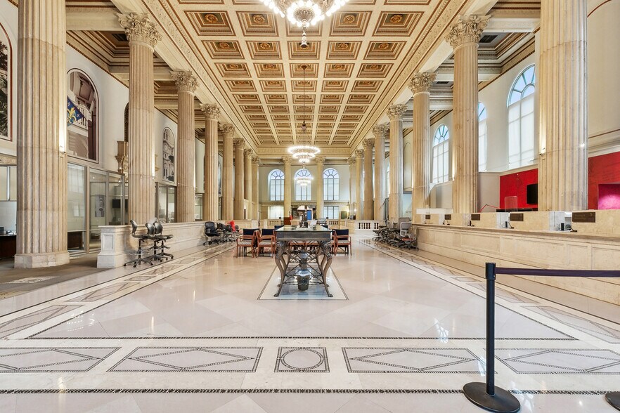 More Photos Of 812 Gravier St, New Orleans Apartments For Lease