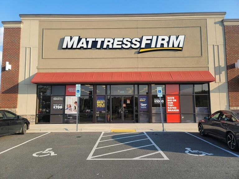 More Photos Of 730 Leonard, Albemarle Unknown For Lease