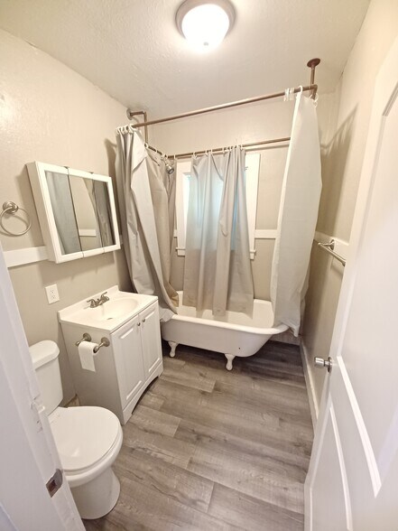 More Photos Of 1814-1820 T St, Sacramento Apartments For Sale