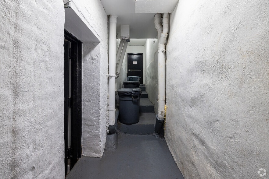 More Photos Of 484 Amsterdam Ave, New York Apartments For Sale