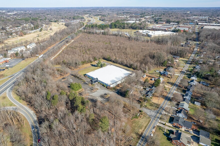 More Photos Of 205 Model Farm Rd, High Point Warehouse For Lease