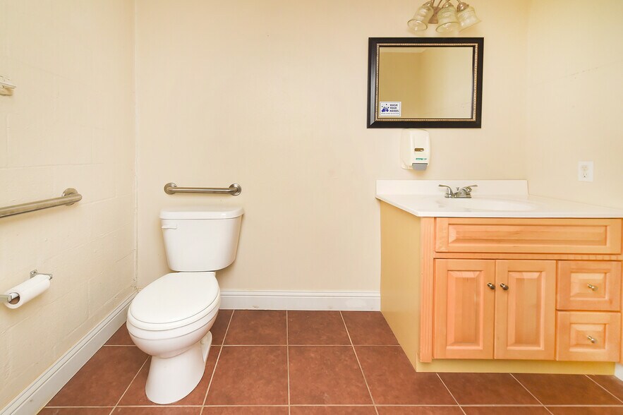 More Photos Of 2736 Dallas Ave, Ingleside Unknown For Lease