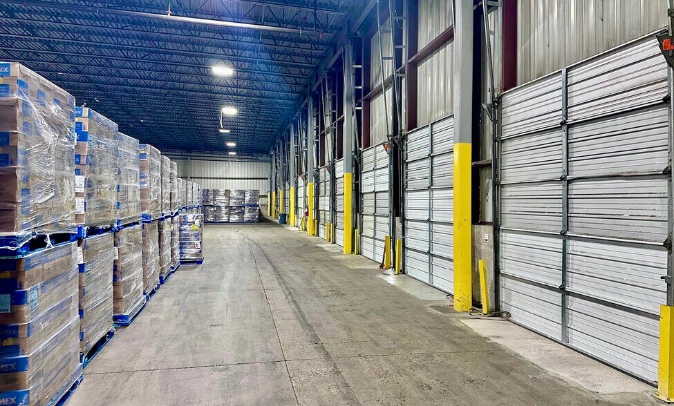 More Photos Of 1629 World Trade Center Loop, Laredo Distribution For Lease
