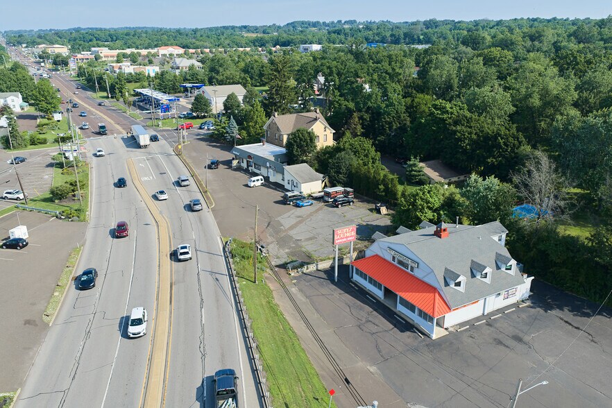 More Photos Of 2453 County Line, Line Lexington Freestanding For Sale