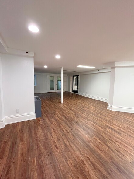 More Photos Of 2033 11th St, Boulder Office For Sale