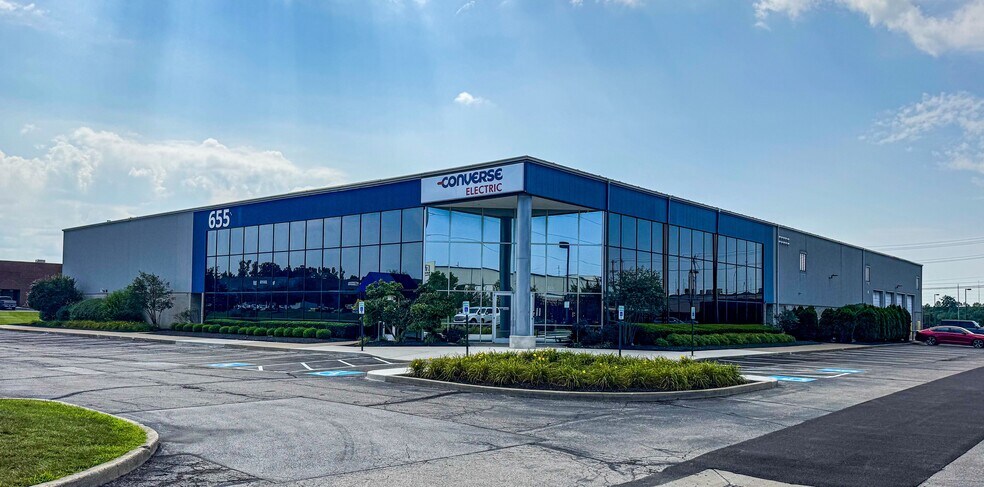 More Photos Of 655 Dearborn Park Ln, Worthington Warehouse For Lease