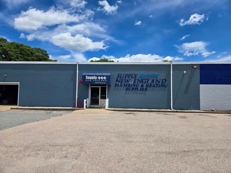 More Photos Of 1425 Kingstown Rd, South Kingstown Manufacturing For Sale