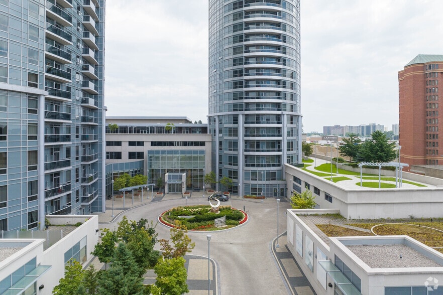 More Photos Of 125 Village Green Sq, Toronto Apartments For Sale