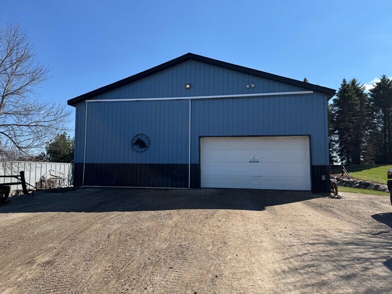 Primary Photo Of 4815 Le Sueur Ave, New Prague Specialty For Lease