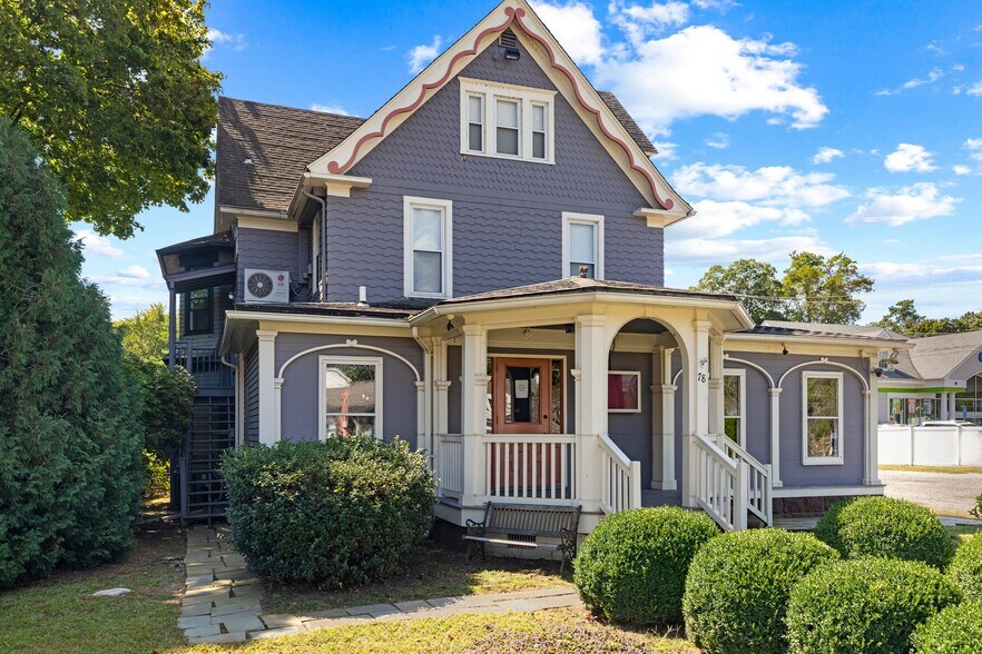 Primary Photo Of 78 Main St, Centerbrook Restaurant For Lease