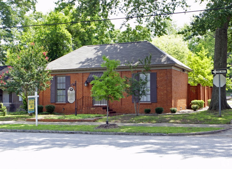 More Photos Of 1019 S Perry St, Montgomery Office For Sale