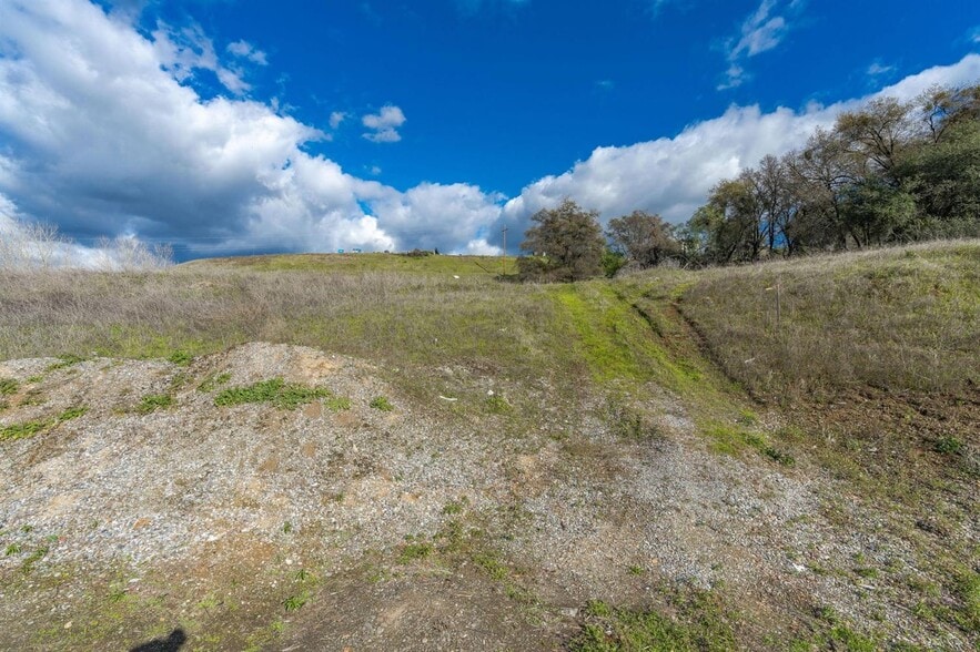 More Photos Of Ridge Road, Sutter Creek Land For Sale