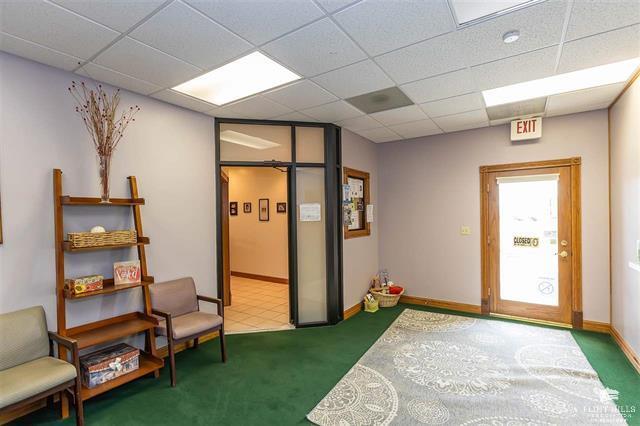 More Photos Of 823 N Washington St, Junction City Office For Sale
