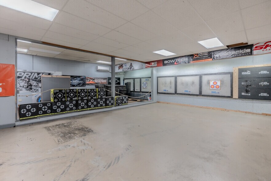 More Photos Of 400 Interchange Rd, Lehighton Freestanding For Sale