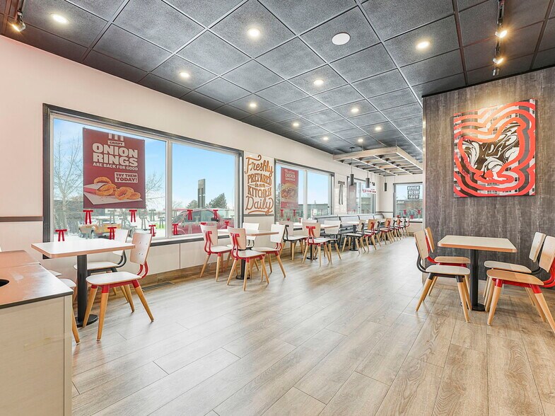 More Photos Of 51 Kaska Rd, Sherwood Park Fast Food For Sale
