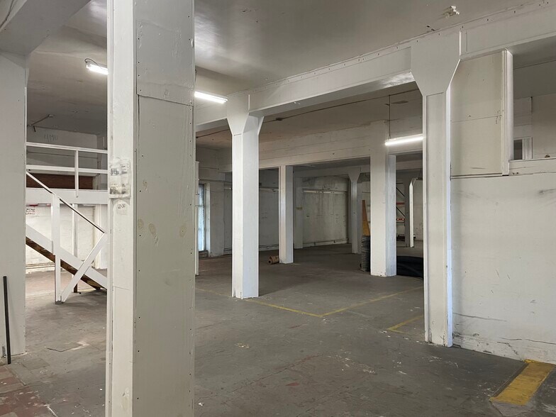 More Photos Of 1922 Central Ave, Saint Petersburg Freestanding For Sale