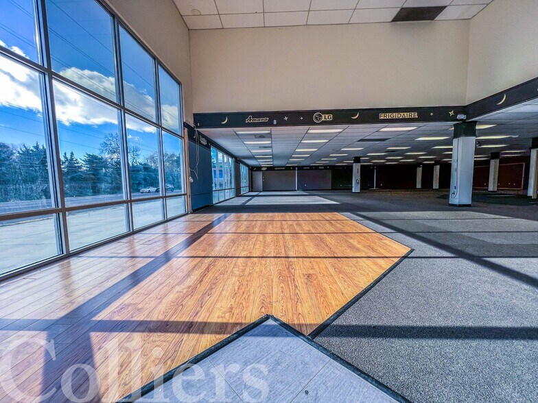 More Photos Of 4316 W Overland Rd, Boise Freestanding For Lease