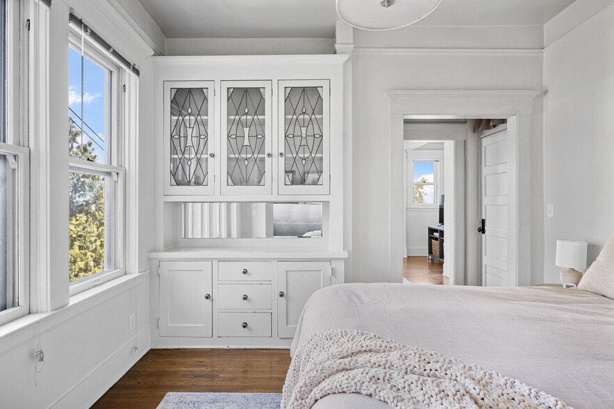 More Photos Of , Portland Multifamily For Sale