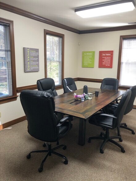 More Photos Of 148-158 Wind Chime Ct, Raleigh Office For Lease