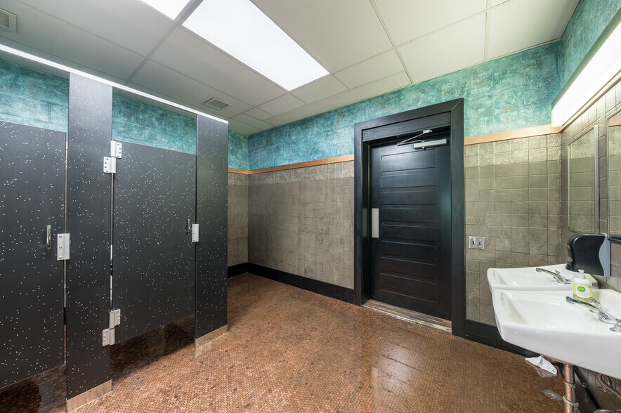 More Photos Of 145 School Rd, Mount Morris Office For Sale