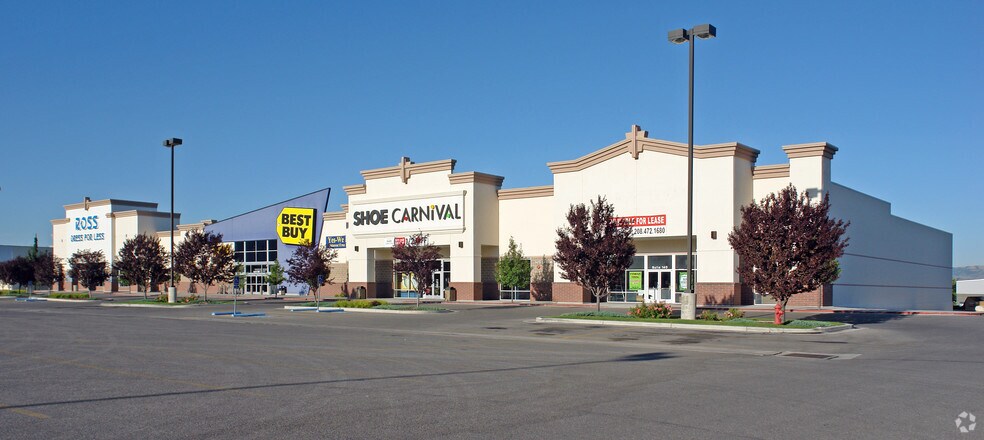 More Photos Of 1475 N Main St, Logan Unknown For Lease