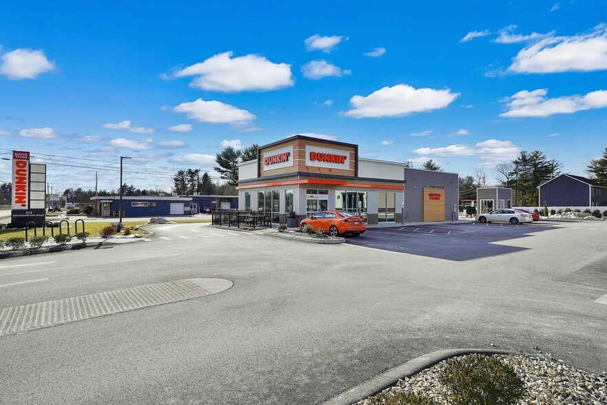 More Photos Of 212 Southampton Rd, Westfield Freestanding For Lease