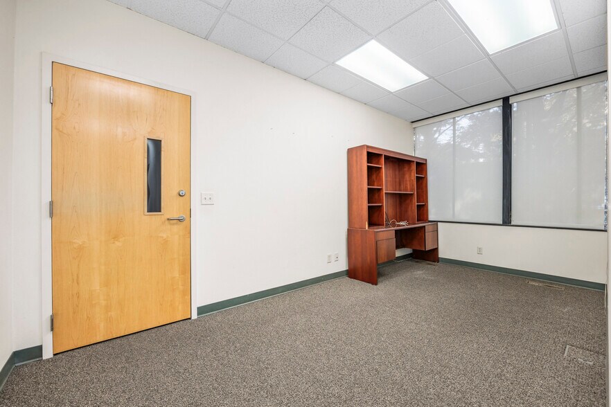 More Photos Of 7511 W Arrowhead Ave, Kennewick Office For Lease