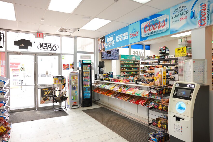 More Photos Of 37740 N Sheridan Rd, Beach Park Service Station For Sale