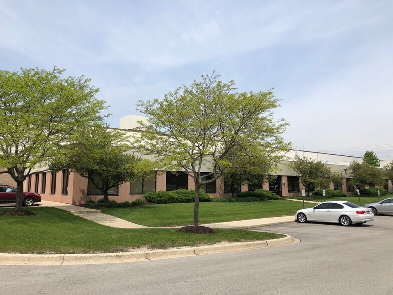 Primary Photo Of 250 S Gary Ave, Carol Stream Distribution For Lease