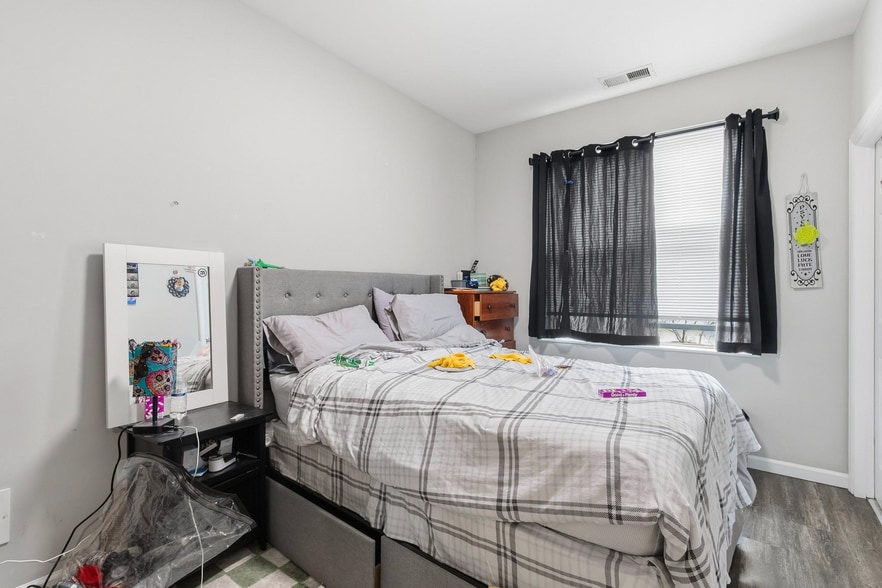 More Photos Of 1917 N 7th St, Philadelphia Apartments For Sale