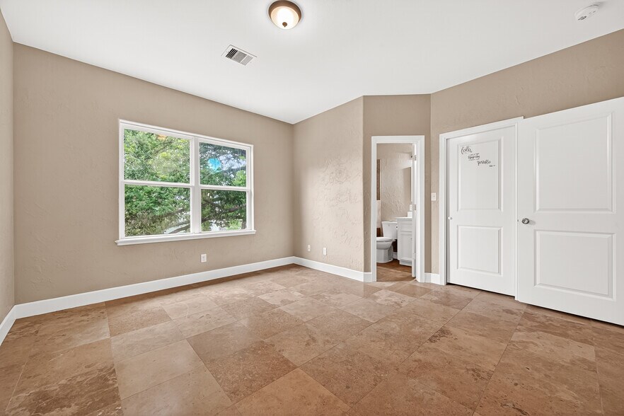 More Photos Of 14134 Packard St, Houston Specialty For Sale