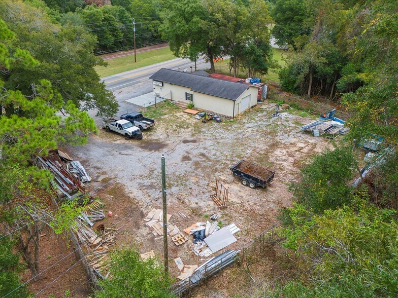 More Photos Of 7513 Highway 90, Milton Loft Creative Space For Sale