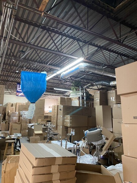 More Photos Of 47 Allen Blvd, Farmingdale Warehouse For Sale