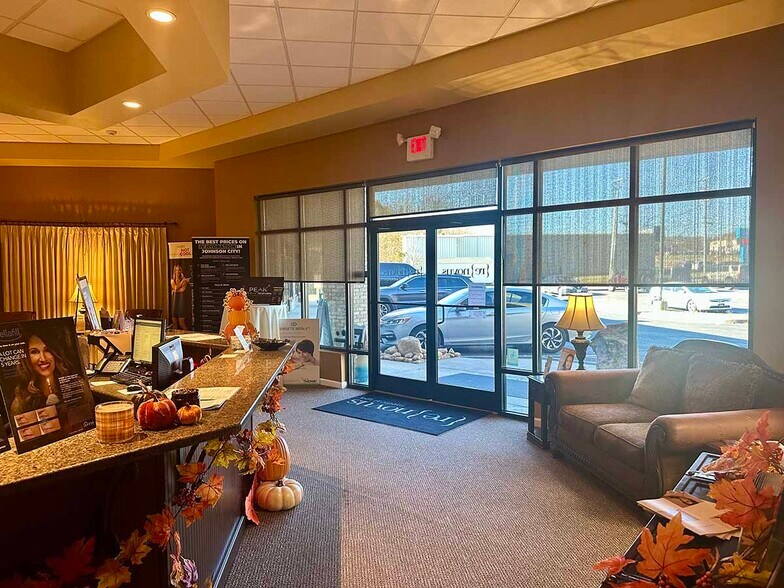 More Photos Of 3966 Bristol Hwy, Johnson City Freestanding For Sale