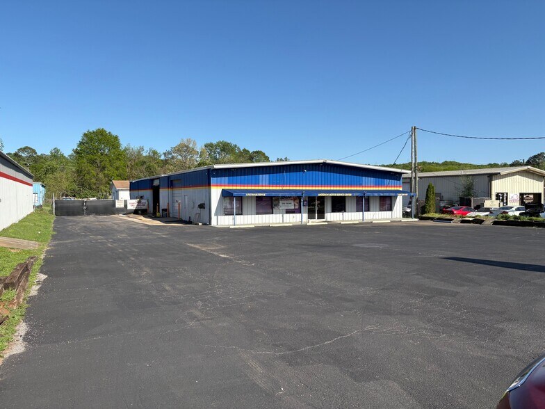 More Photos Of 11261 S Memorial Pky, Huntsville General Retail For Sale