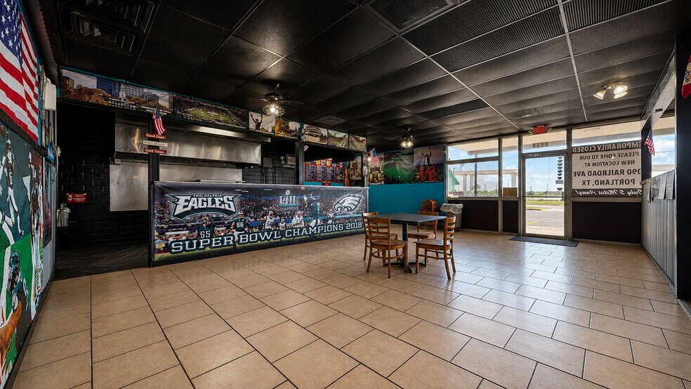 More Photos Of 3314 Surfside Blvd, Corpus Christi Restaurant For Sale