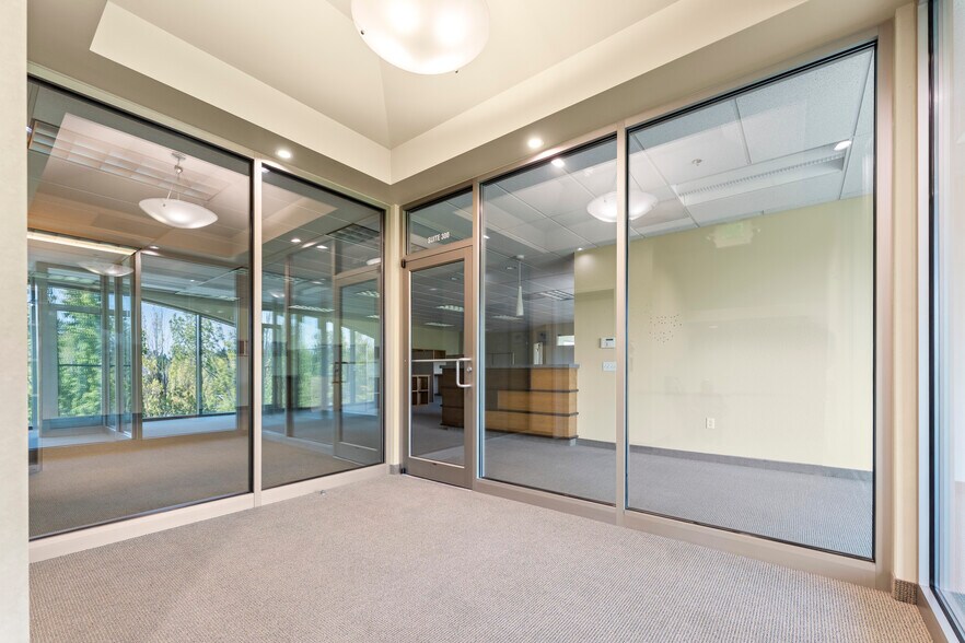 More Photos Of 650-680 Hawthorne Ave SE, Salem Unknown For Lease