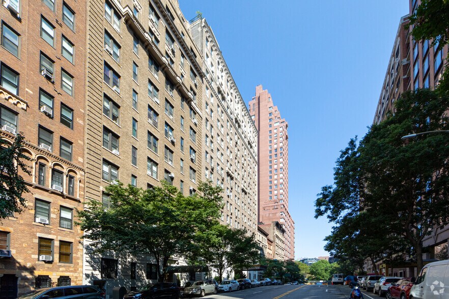 More Photos Of 127 W 79th St, New York Apartments For Lease