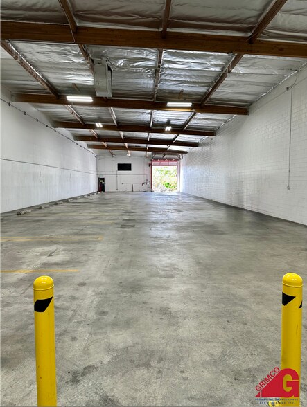 More Photos Of 9943 Canoga Ave, Chatsworth Warehouse For Lease