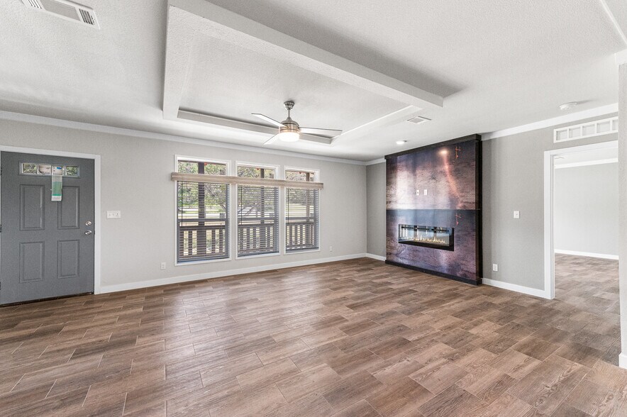 More Photos Of 9130 Rebecca Creek Rd, Spring Branch Specialty For Sale