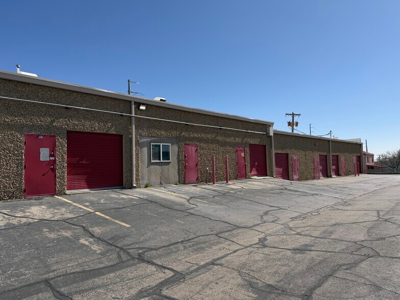 More Photos Of 6000 Welch Ave, El Paso Flex For Sale