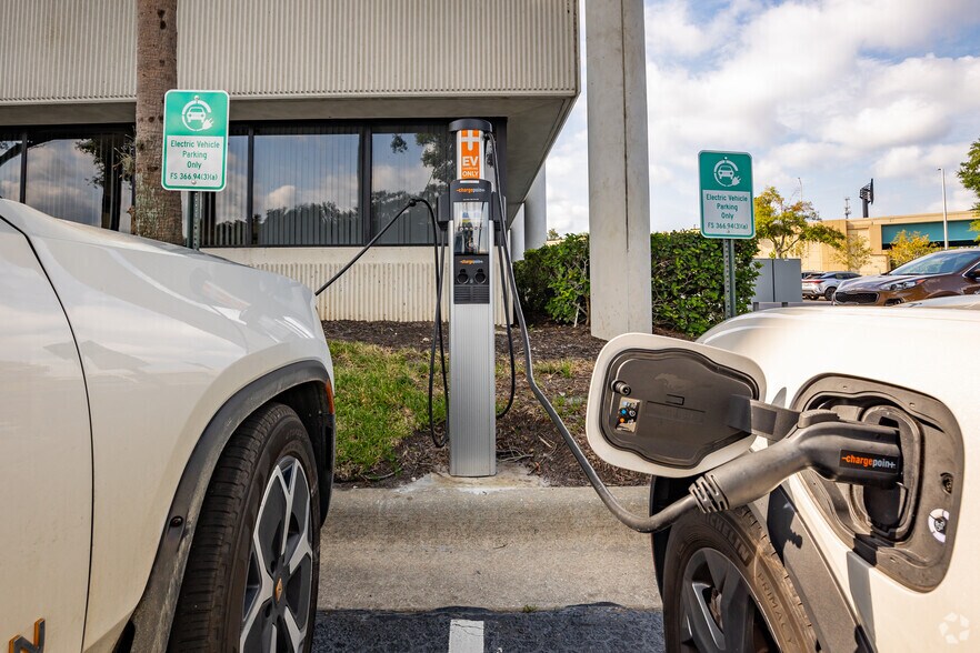 More Photos Of 555 Winderley Pl, Maitland Coworking Space