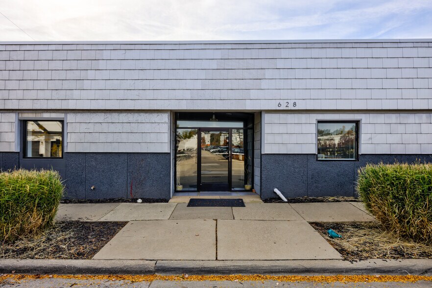 More Photos Of 628 E Parent Ave, Royal Oak Office Residential For Lease